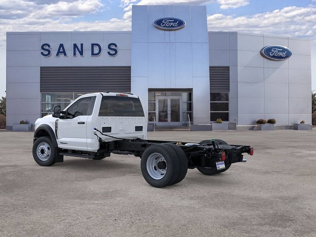 New 2026 Ford F550 4x4 Regular Cab Super Duty image 4