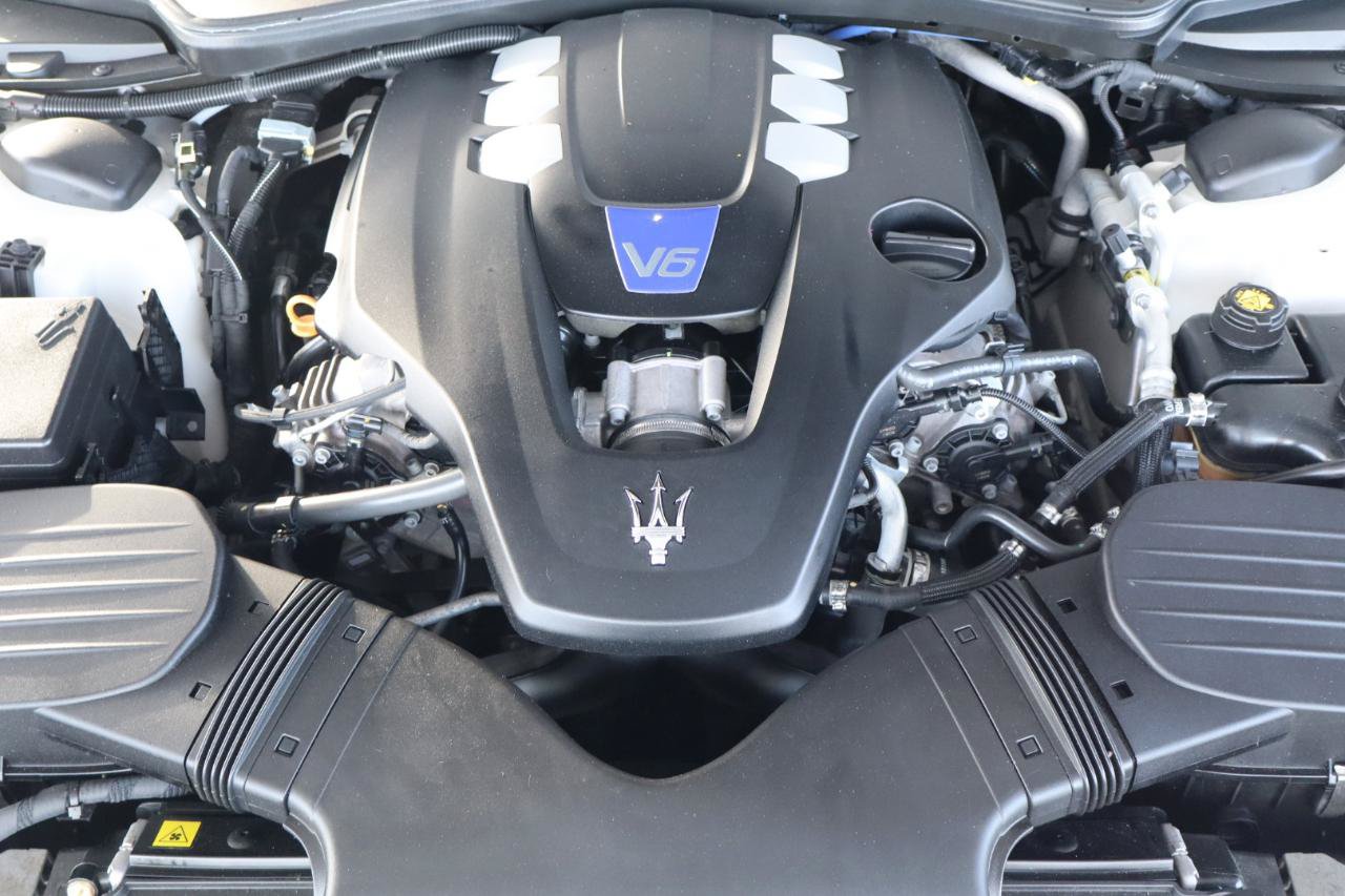 Used 2019 Maserati Ghibli S Q4 AWD/4WD image 44