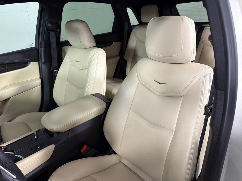 Used 2017 Cadillac XT5 FWD image 13