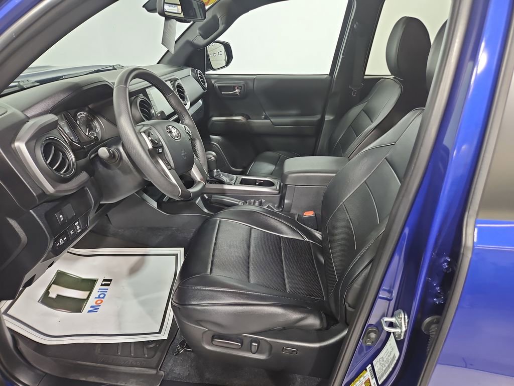 Used 2023 Toyota Tacoma TRD Sport w/ Technology Package AWD/4WD image 10