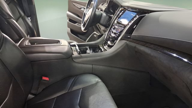 Used 2016 Cadillac Escalade Platinum AWD/4WD image 15