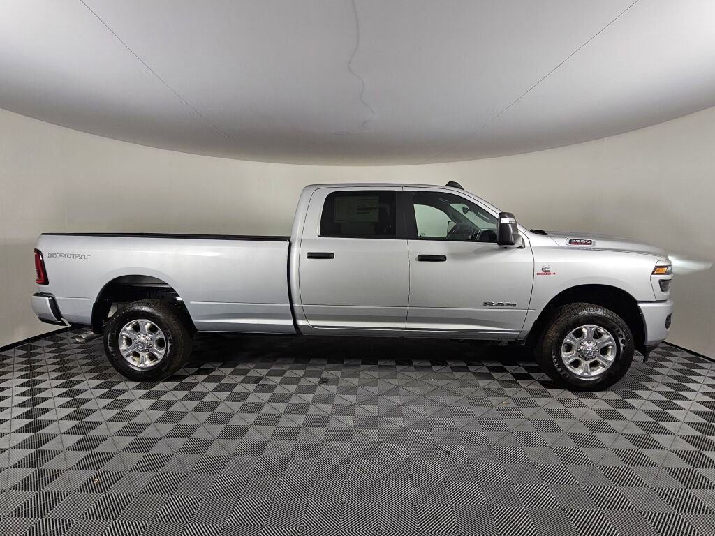 New 2026 RAM 2500 Big Horn AWD/4WD image 3