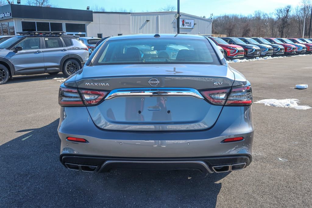 Used 2023 Nissan Maxima SV w/ Floor Mat Group image 11