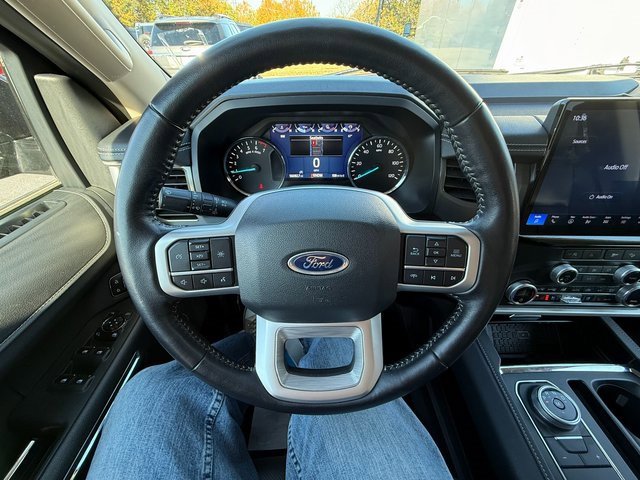 Used 2024 Ford Expedition Max XLT image 9
