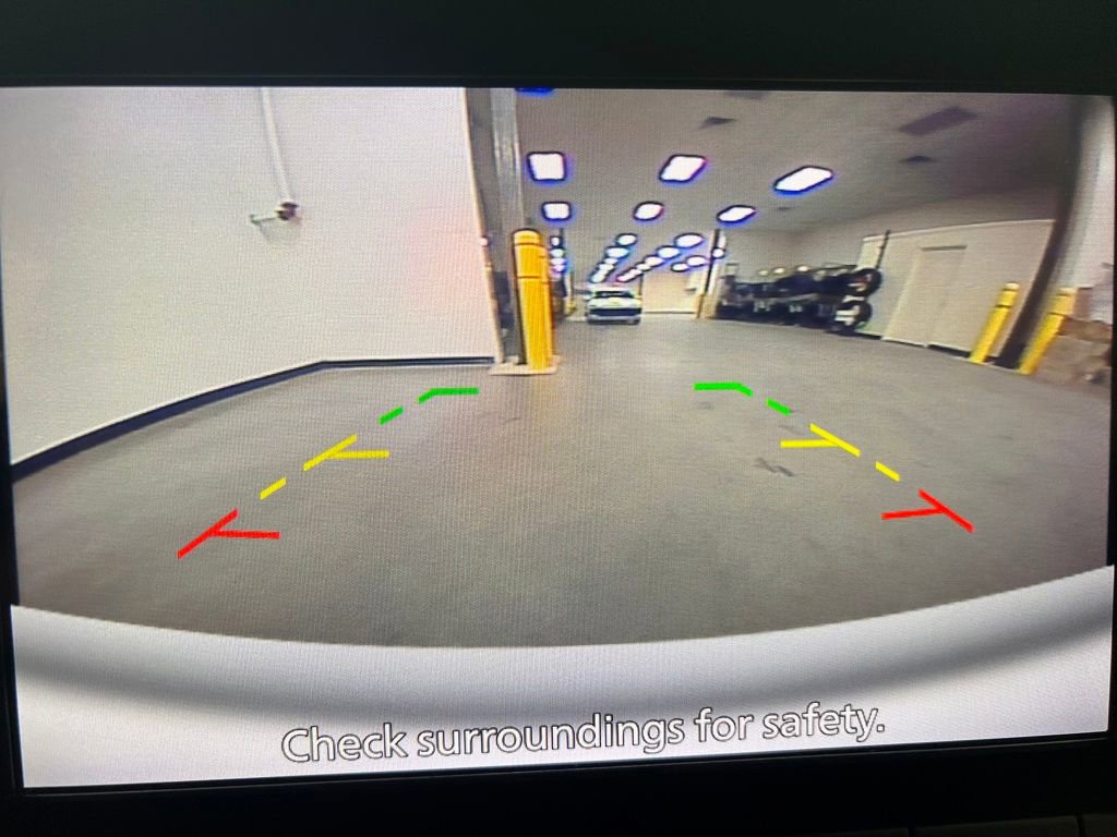 Used 2022 Nissan Pathfinder SV image 23