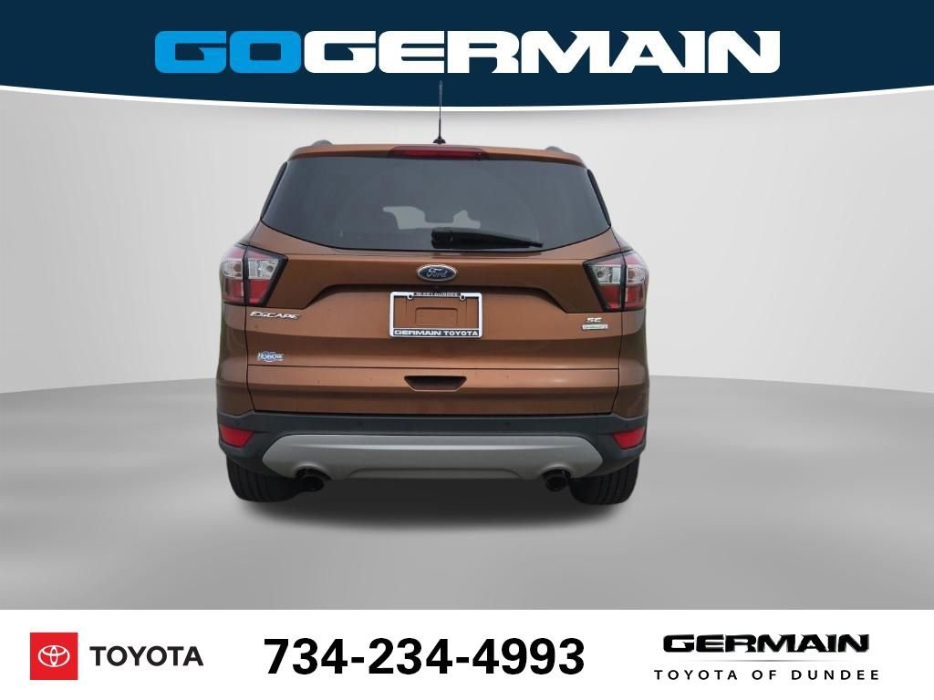 Used 2017 Ford Escape SE w/ Equipment Group 201A image 9