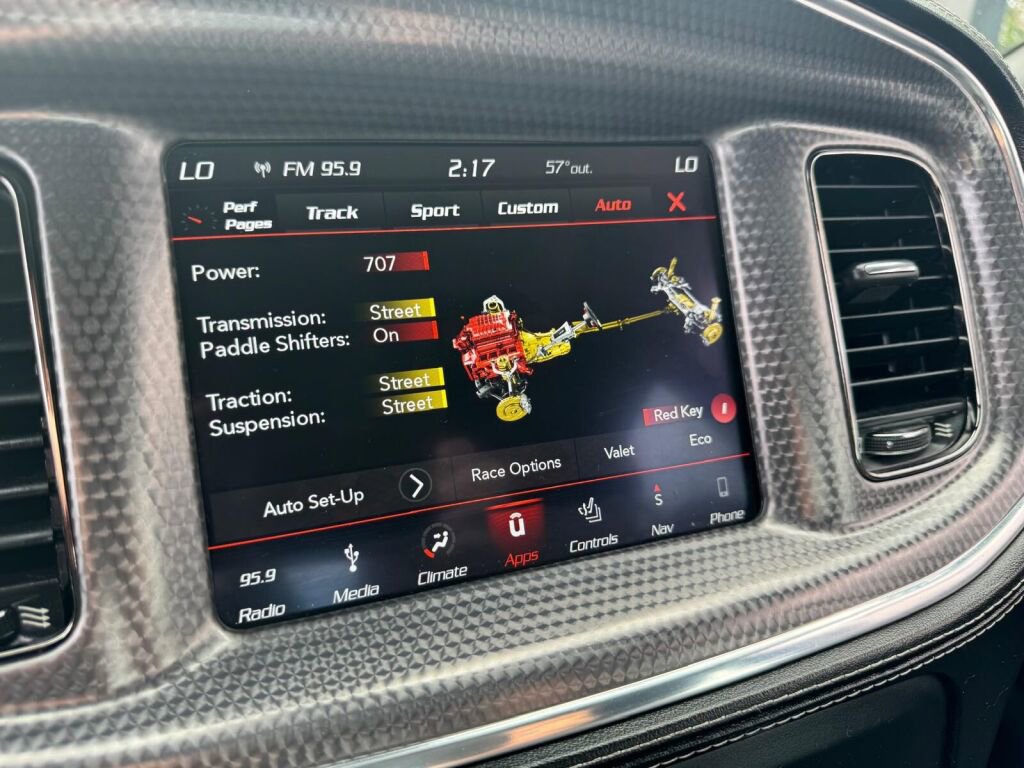 Used 2019 Dodge Charger SRT Hellcat w/ Navigation & Travel Group image 19