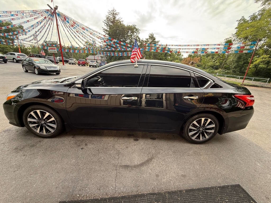 Used 2016 Nissan Altima 2.5 SV image 4