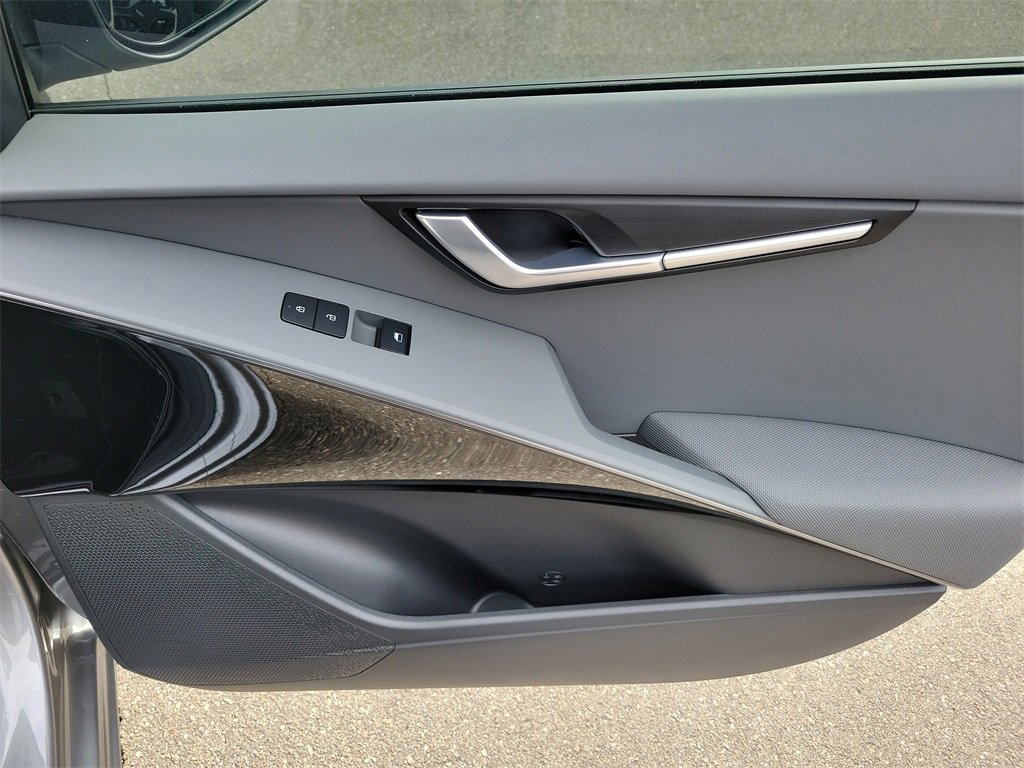 New 2026 Kia Niro EX image 10