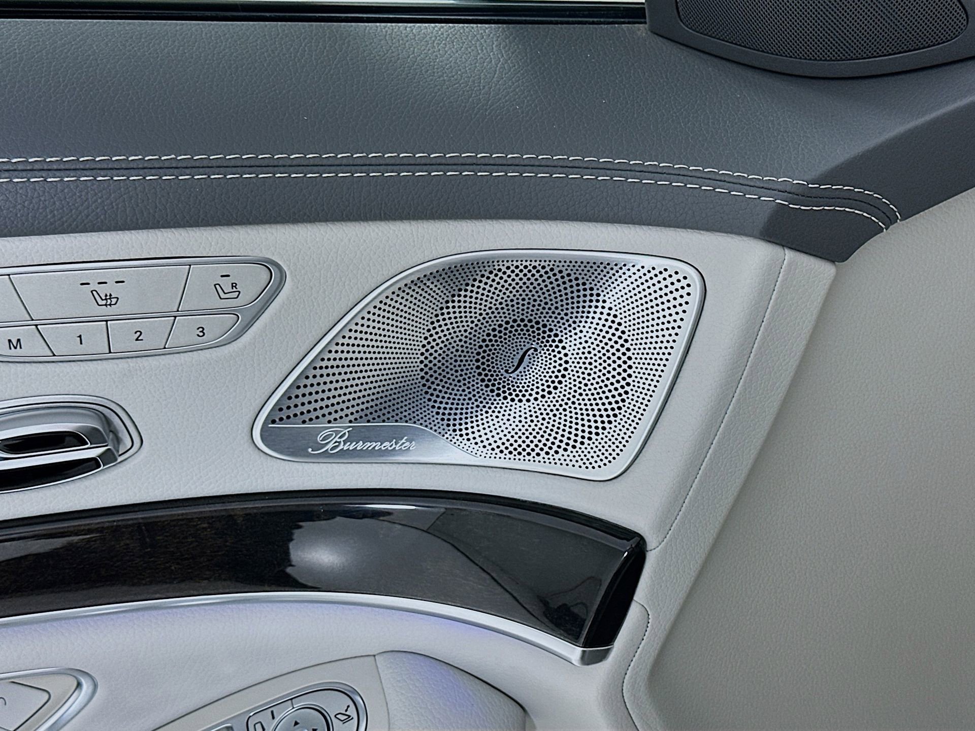 Used 2017 Mercedes-Benz S 550 Sedan image 20