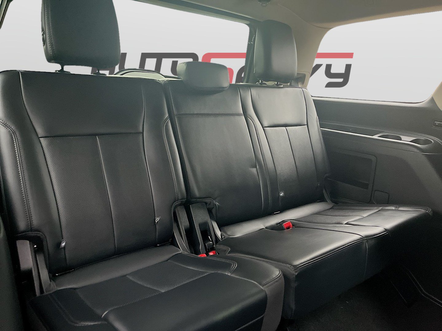 Used 2024 Ford Expedition XLT RWD image 27