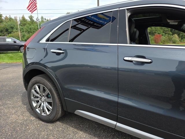 Used 2021 Cadillac XT4 Premium Luxury w/ Sun And Sound Package AWD/4WD image 33
