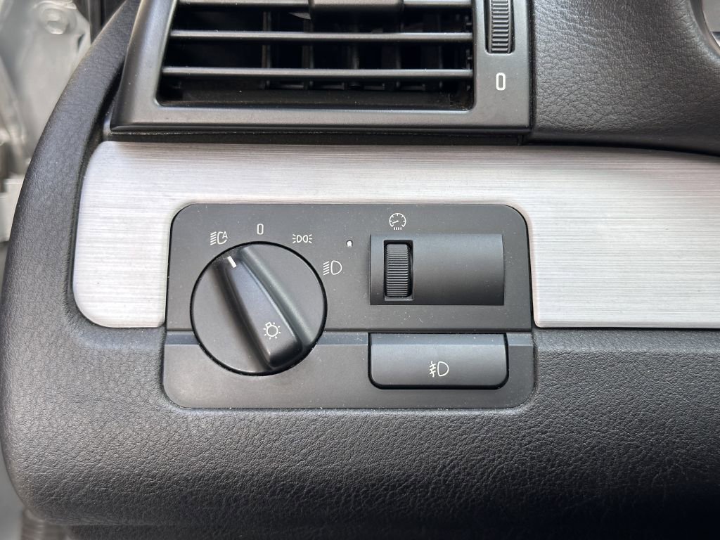 Used 2003 BMW M3 Convertible image 37