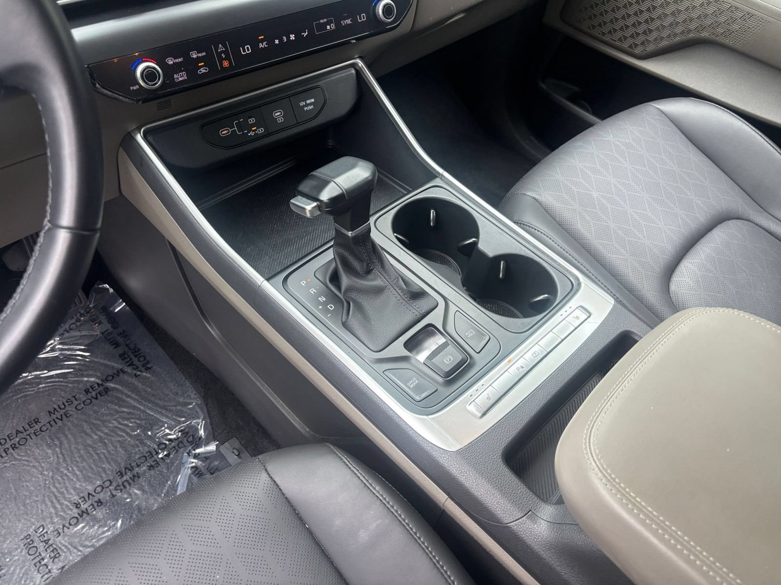 Used 2026 Kia Carnival FWD image 43