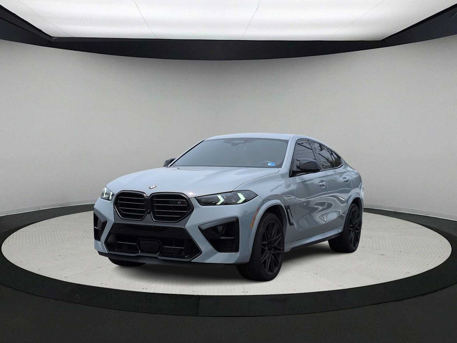 Used 2025 BMW X6 M Competition w/ Executive Package AWD/4WD image 4