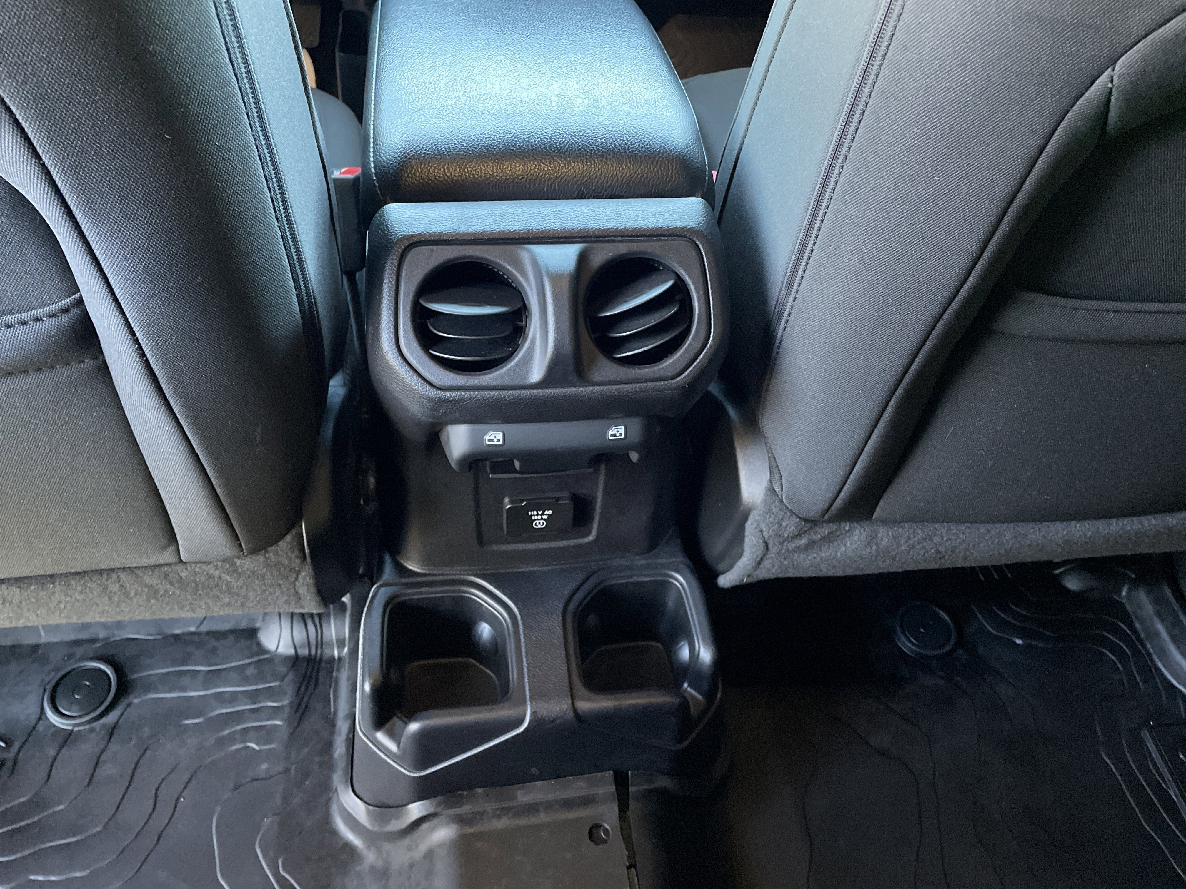 Used 2021 Jeep Wrangler Unlimited Sport image 29