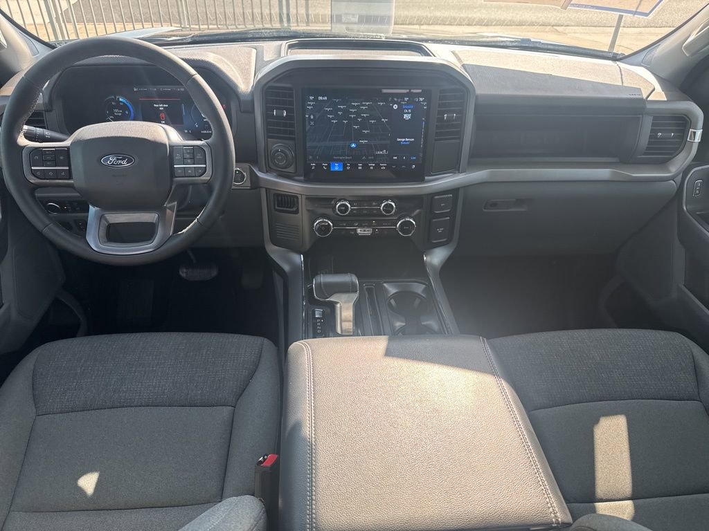 Used 2025 Ford F150 Lightning XLT image 12