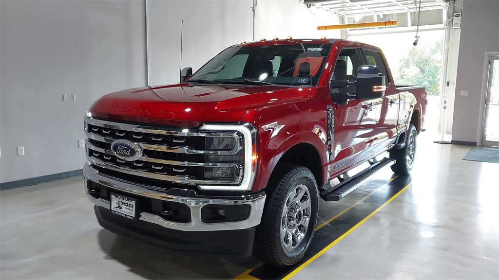 Used 2025 Ford F250 Lariat w/ Chrome Package image 18