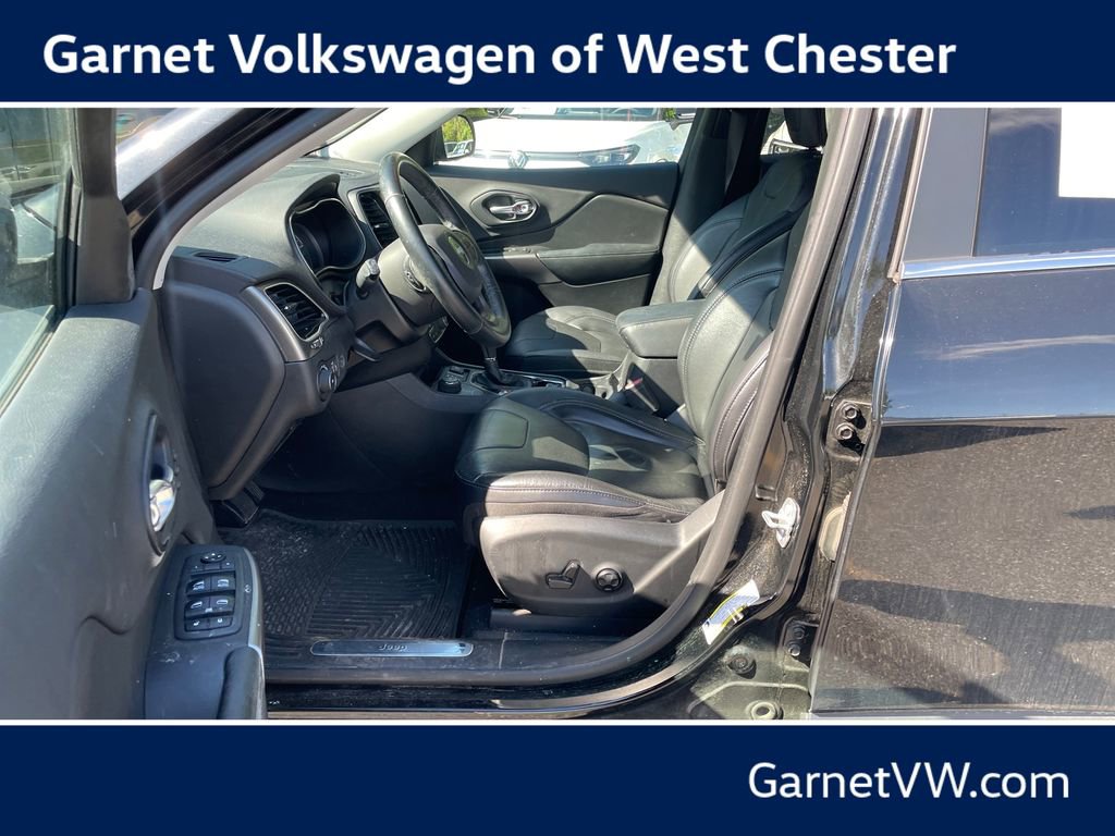 Used 2019 Jeep Cherokee Limited AWD/4WD image 11