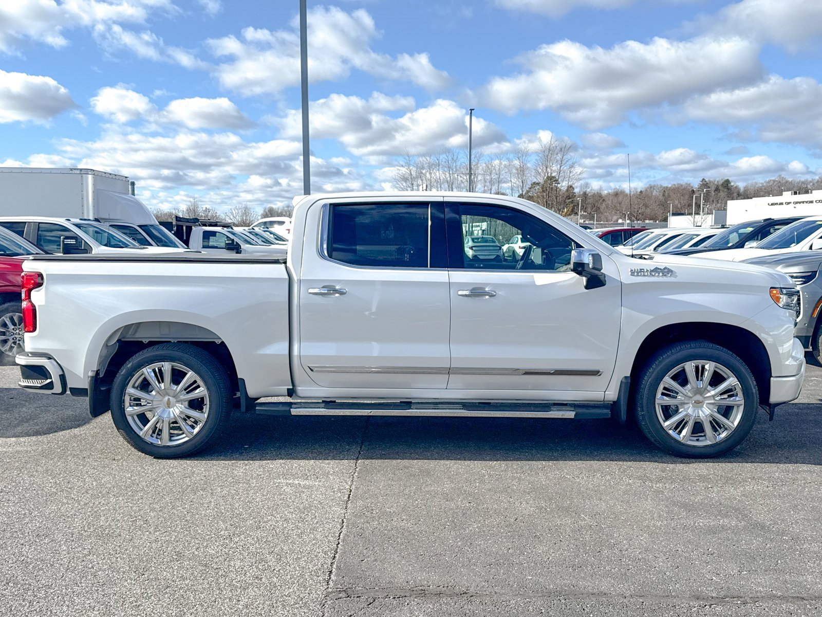 Certified 2022 Chevrolet Silverado 1500 High Country w/ High Country Premium Package image 8