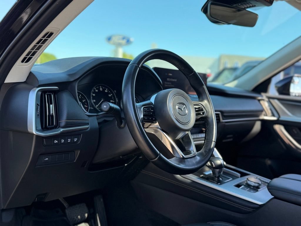 Used 2025 MAZDA CX-70 3.3 Turbo w/ Preferred Package AWD/4WD image 12