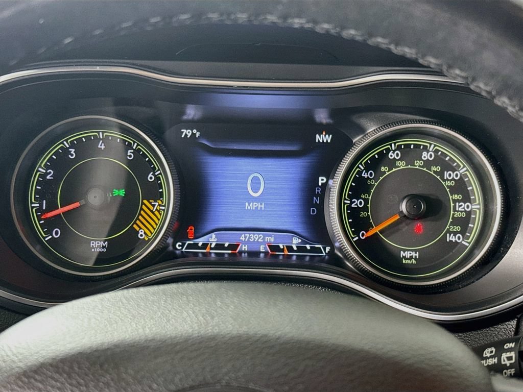 Used 2019 Jeep Cherokee High Altitude AWD/4WD image 14
