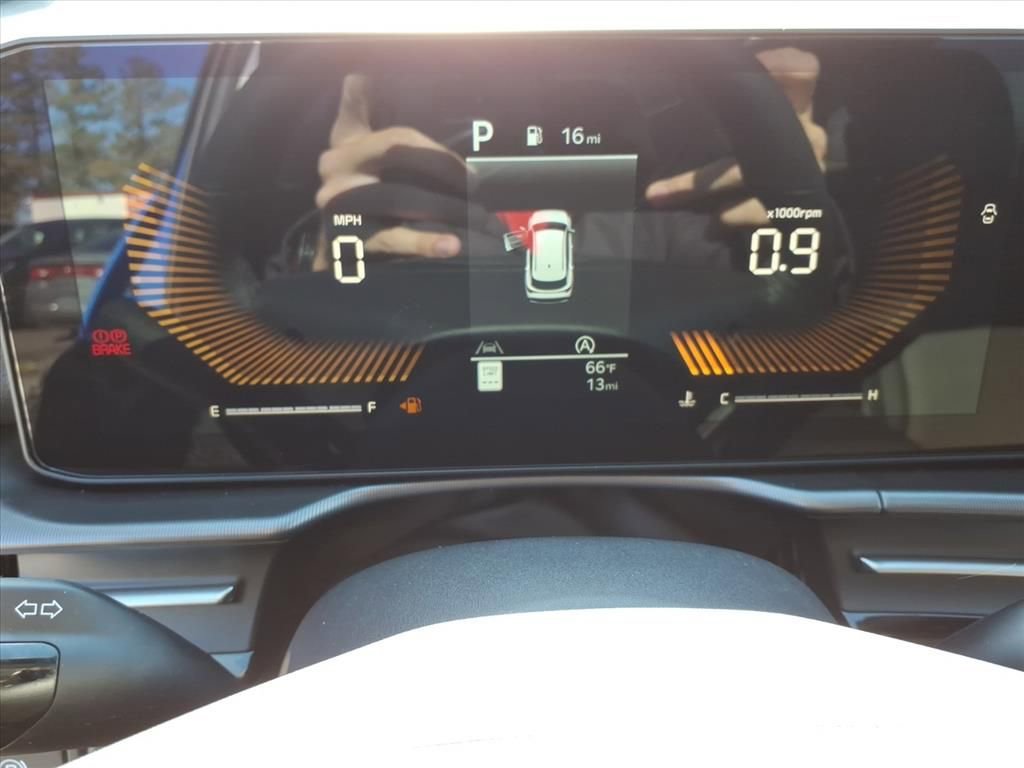 New 2026 Kia Sportage EX image 18