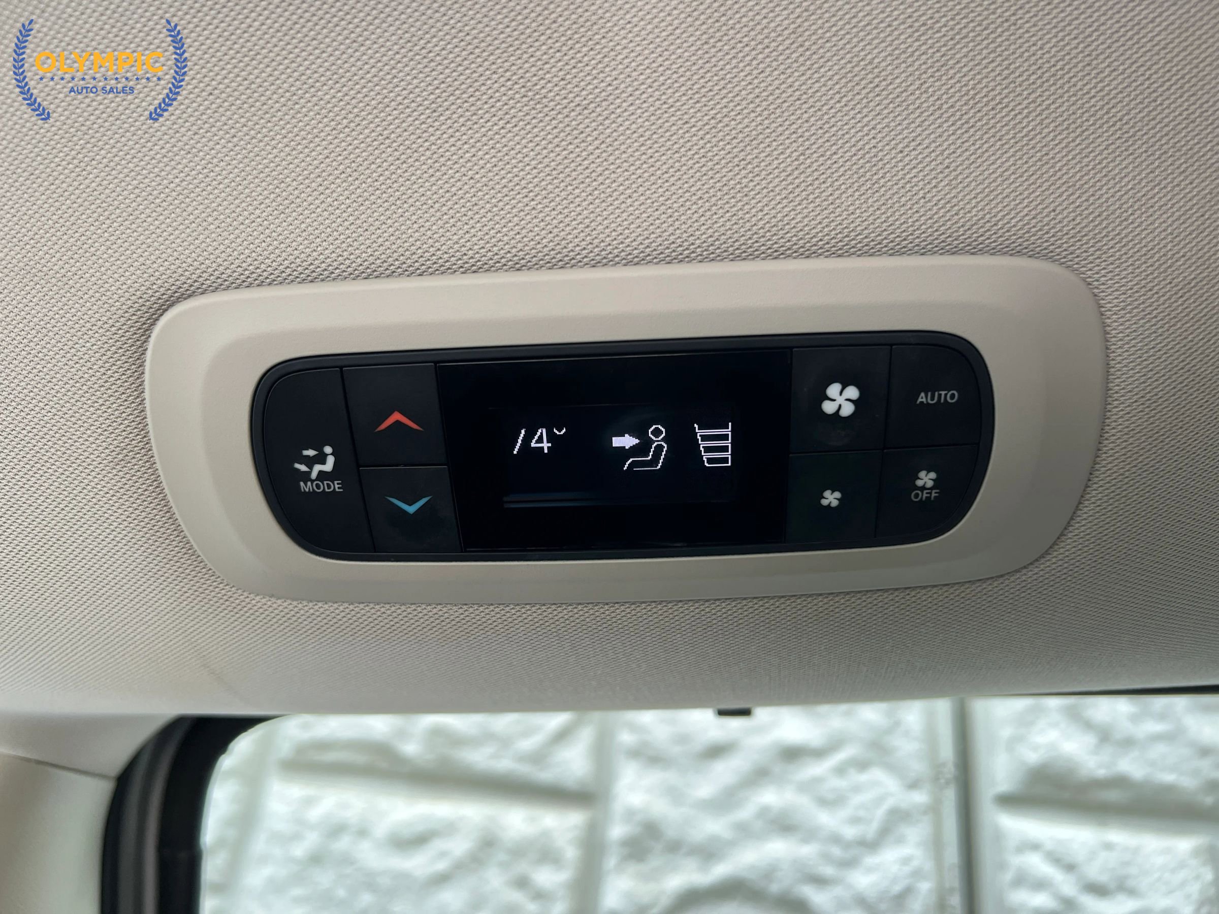 Used 2017 Chrysler Pacifica Touring-L image 33