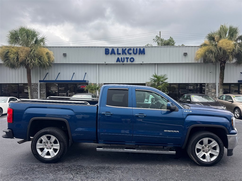Used 2017 GMC Sierra 1500 SLE w/ SLE Value Package AWD/4WD image 1