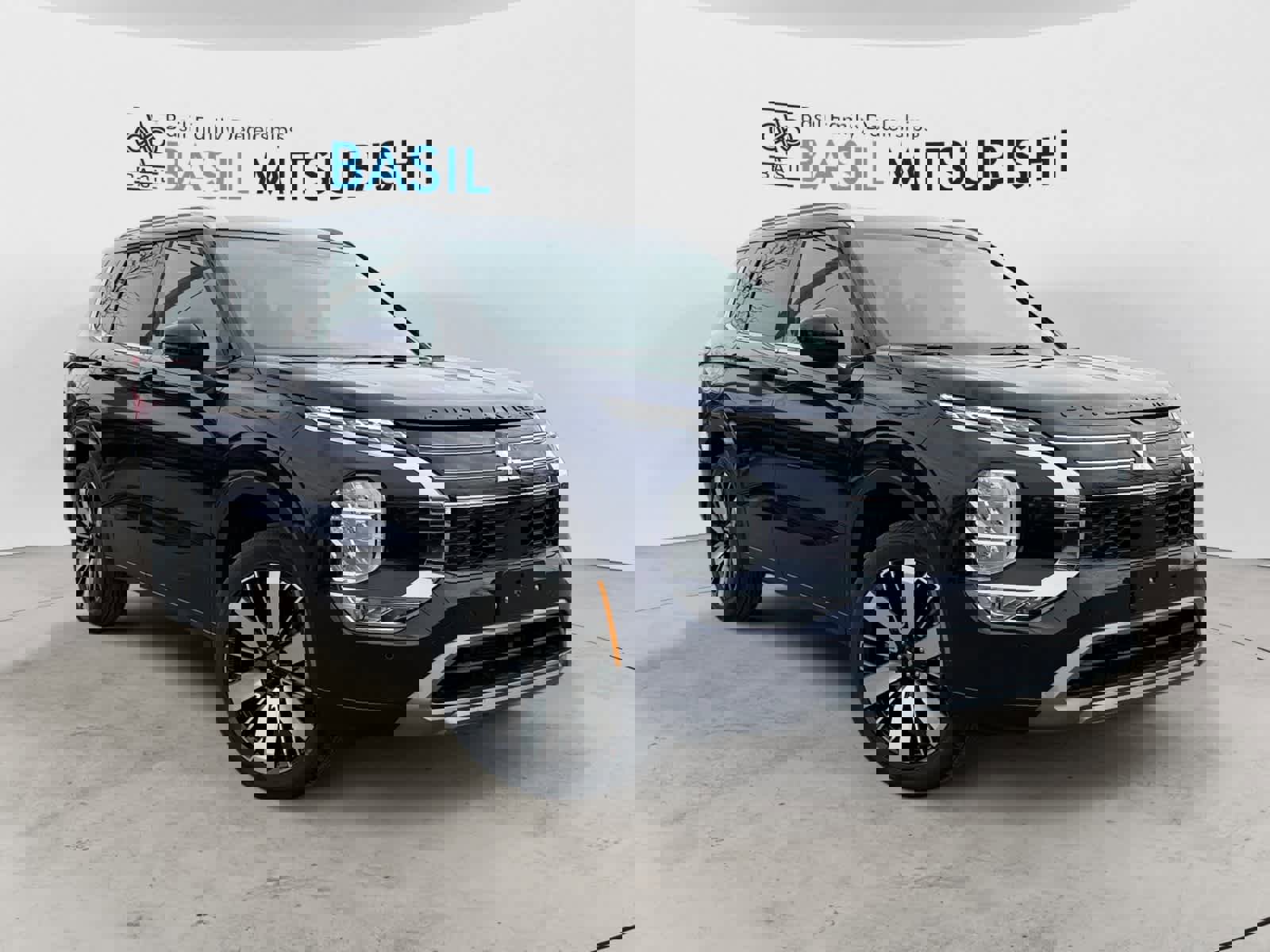 New 2026 Mitsubishi Outlander SEL image 1