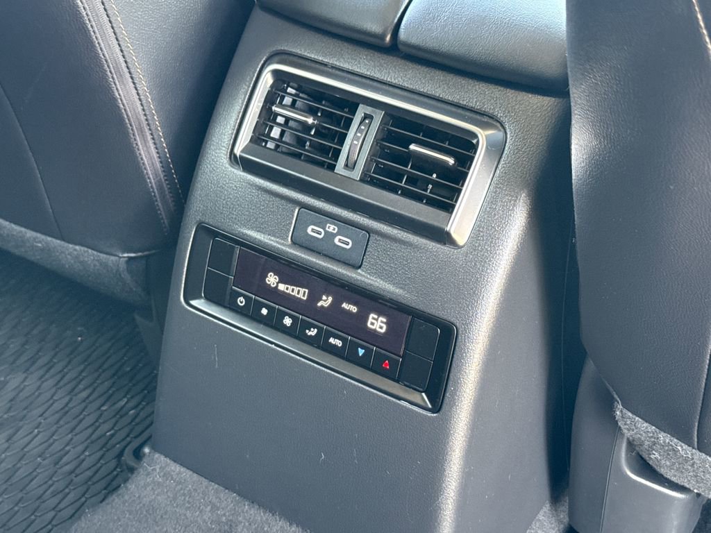 Used 2025 MAZDA CX-90 Plug-In Hybrid w/ Preferred image 19