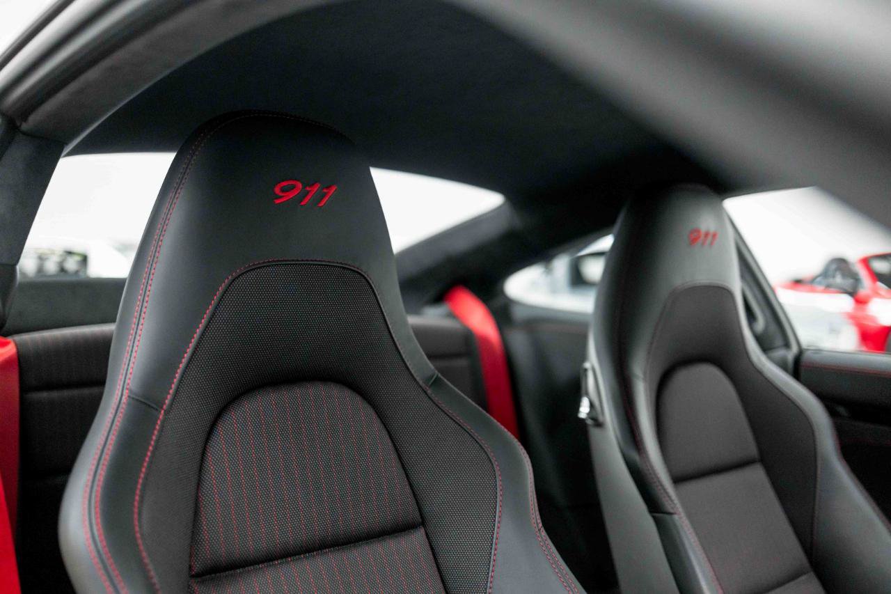Used 2018 Porsche 911 Carrera T RWD image 59