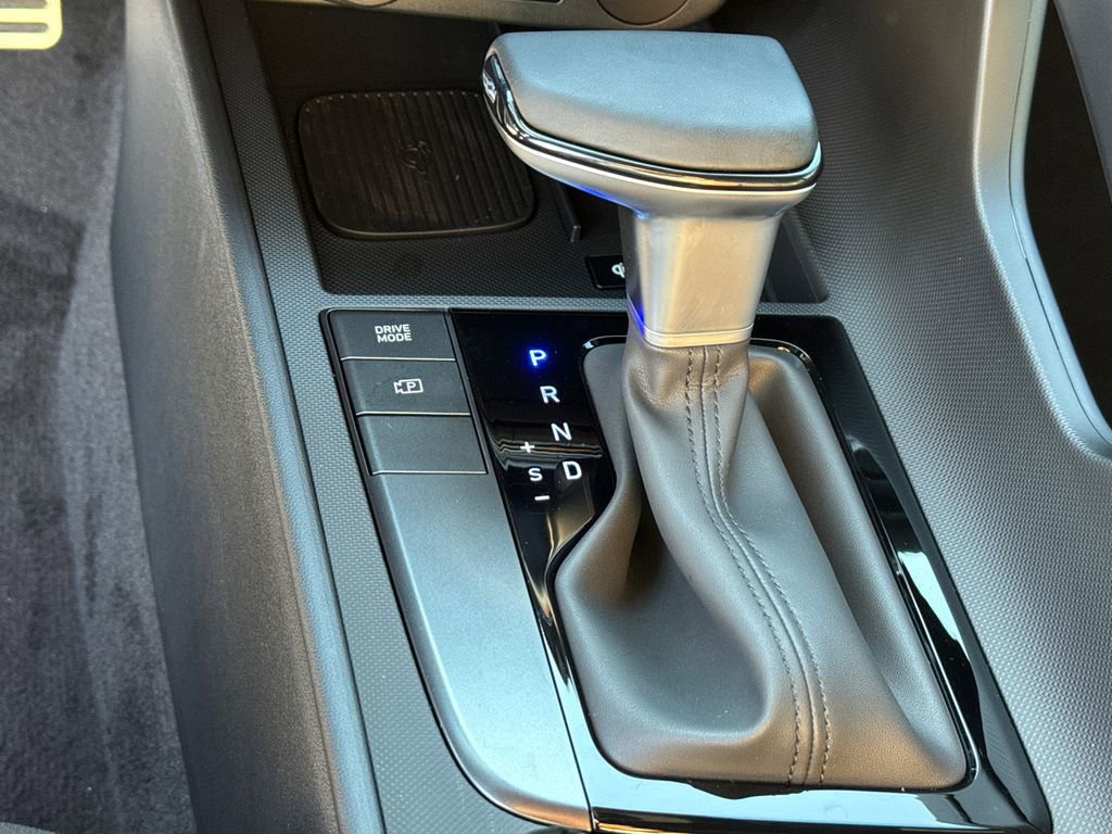 New 2025 Hyundai Elantra Sport image 32