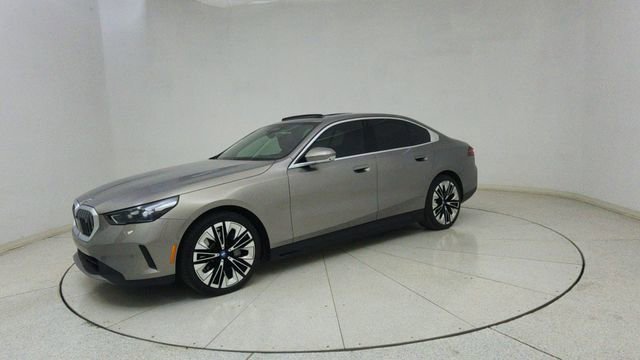 Used 2025 BMW i5 xDrive40 image 65