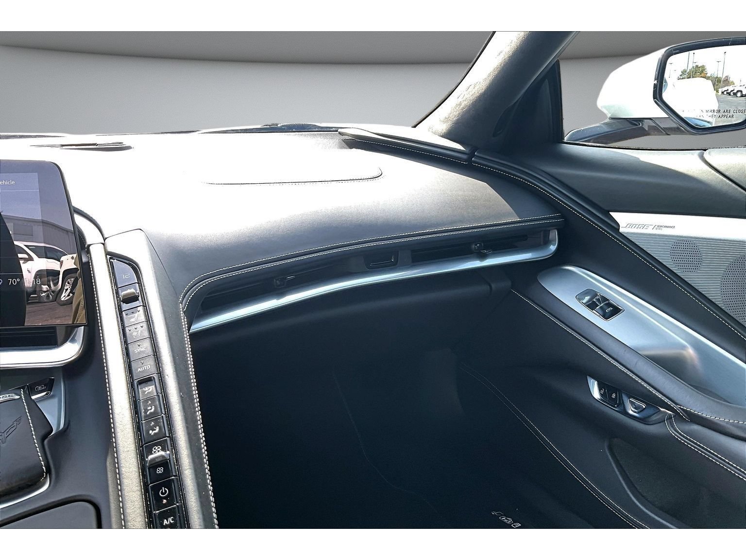 Used 2022 Chevrolet Corvette Stingray Premium Conv w/ Z51 Performance Package RWD image 39