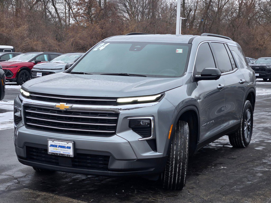 Certified 2024 Chevrolet Traverse LT w/ LPO, Floor Liner Package image 4