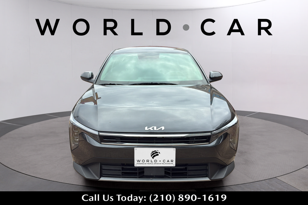 Used 2025 Kia K4 EX FWD image 3