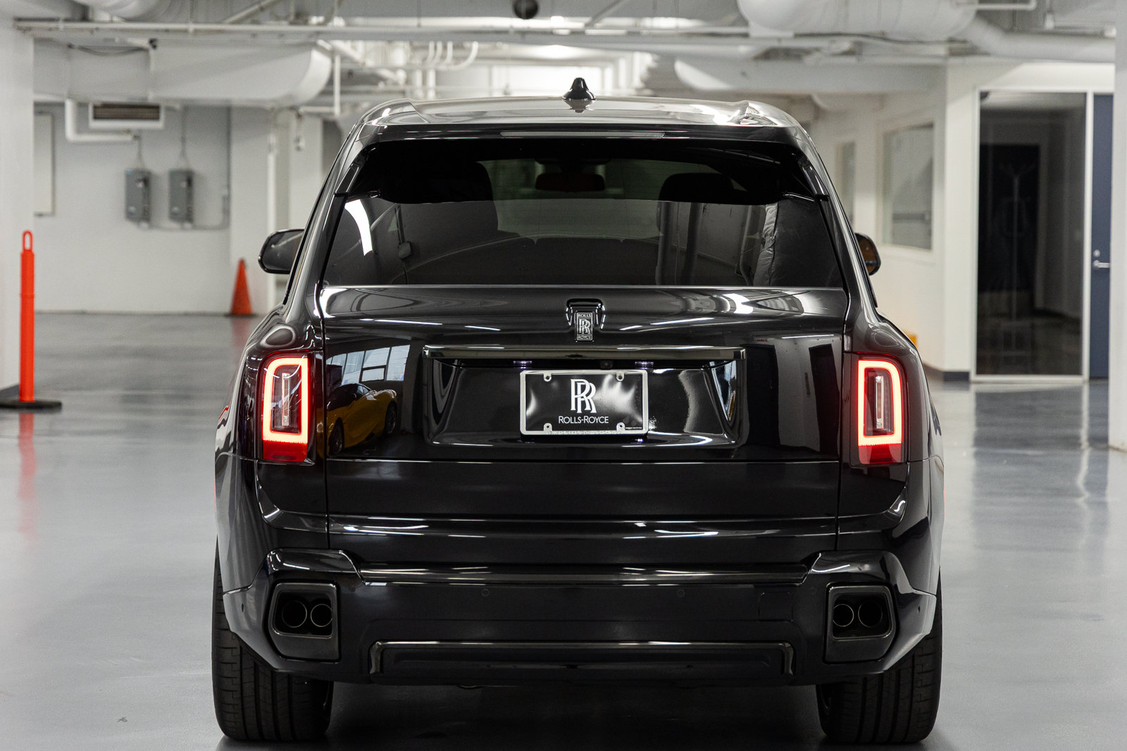 New 2027 Rolls-Royce Cullinan Black Badge AWD/4WD image 5