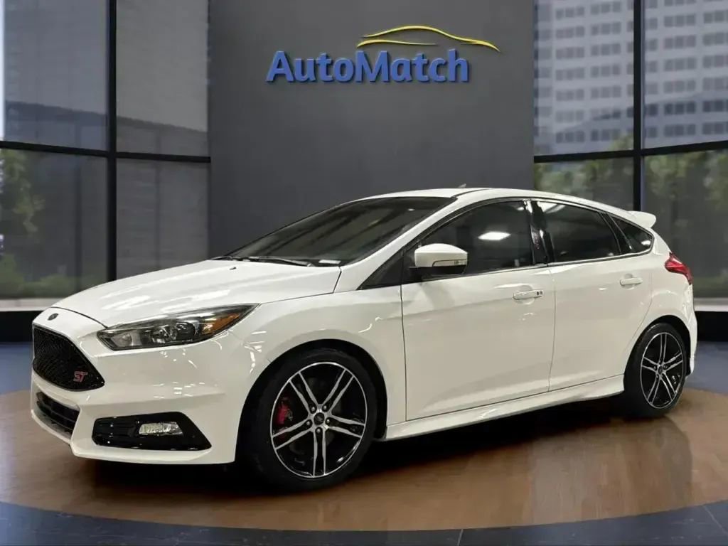 Used 2017 Ford Focus ST w/ Equipment Group 402A image 5