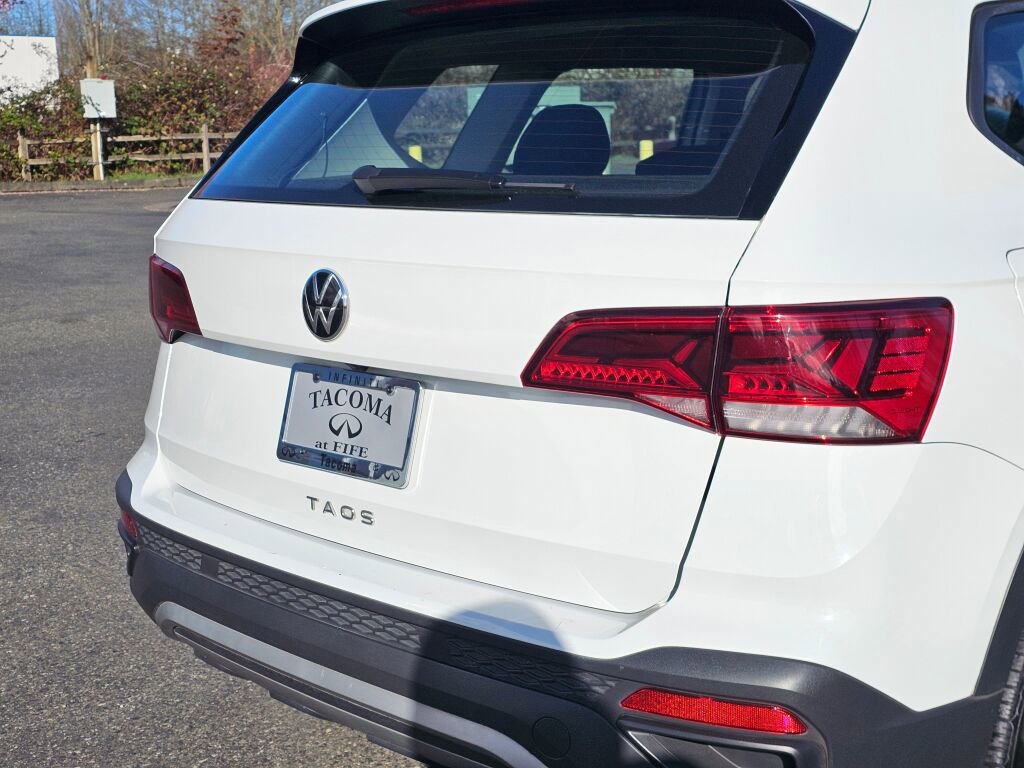 Used 2022 Volkswagen Taos S w/ IQ Drive S Package image 18