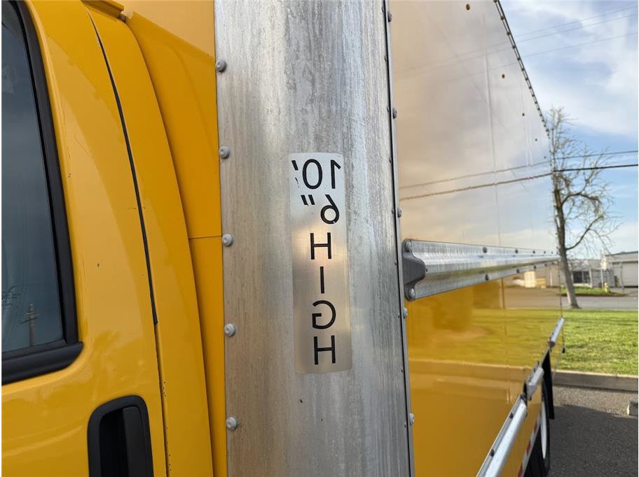 Used 2020 GMC Savana 3500 Extended w/ Driver Convenience Package image 18