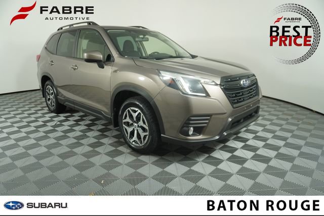 Used 2023 Subaru Forester Premium image 1