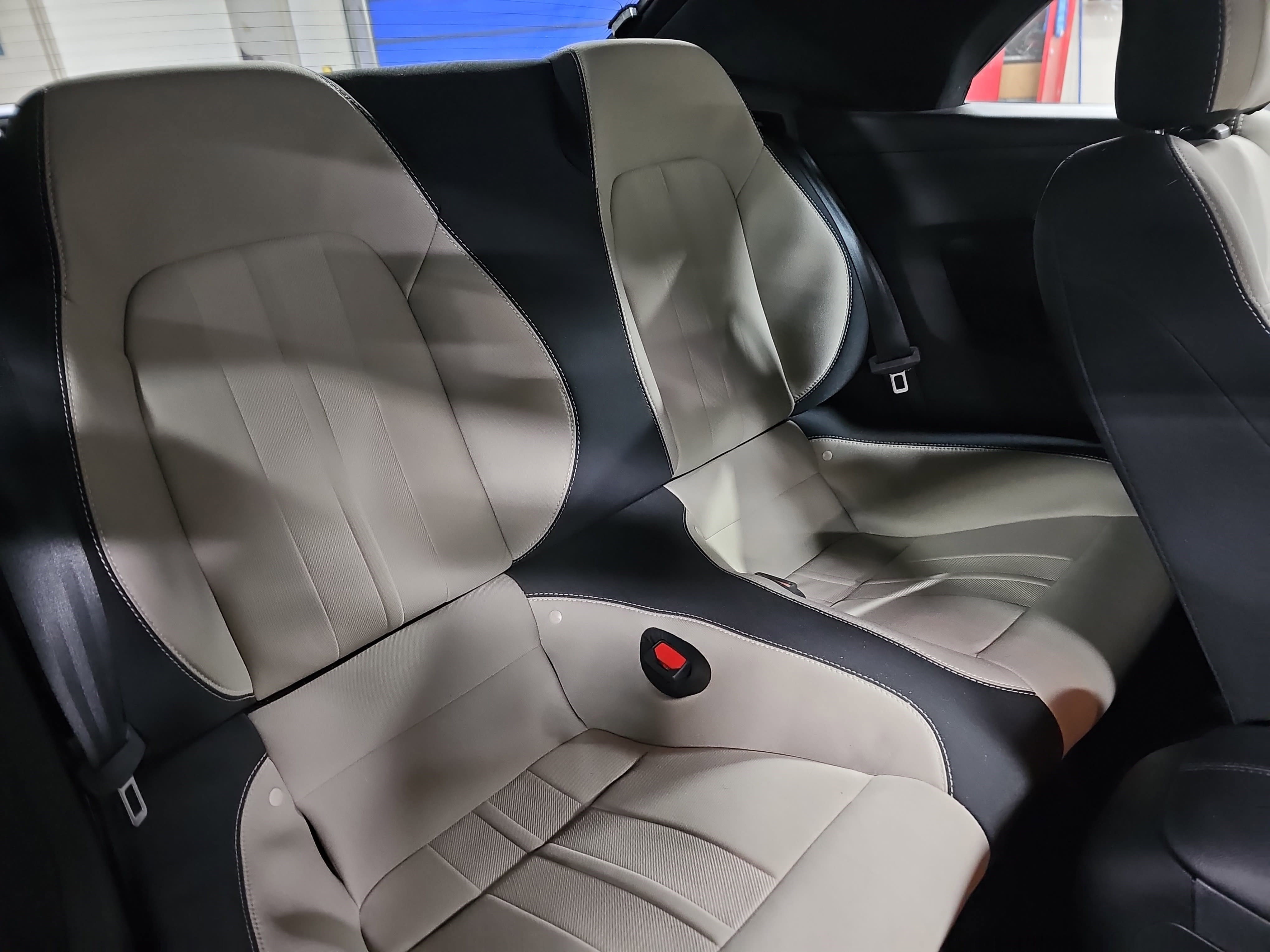 Used 2023 Ford Mustang Convertible w/ Equipment Group 101A image 11