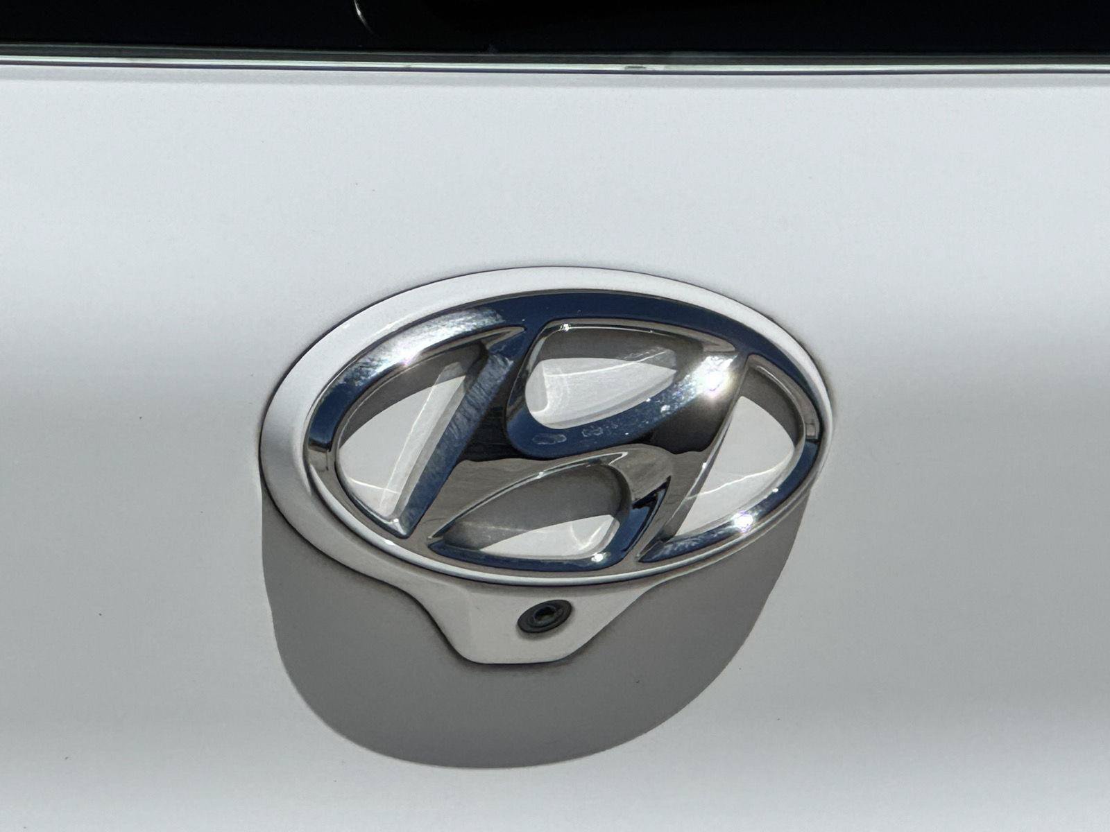Used 2020 Hyundai Elantra GT w/ Style Package 02 FWD image 13