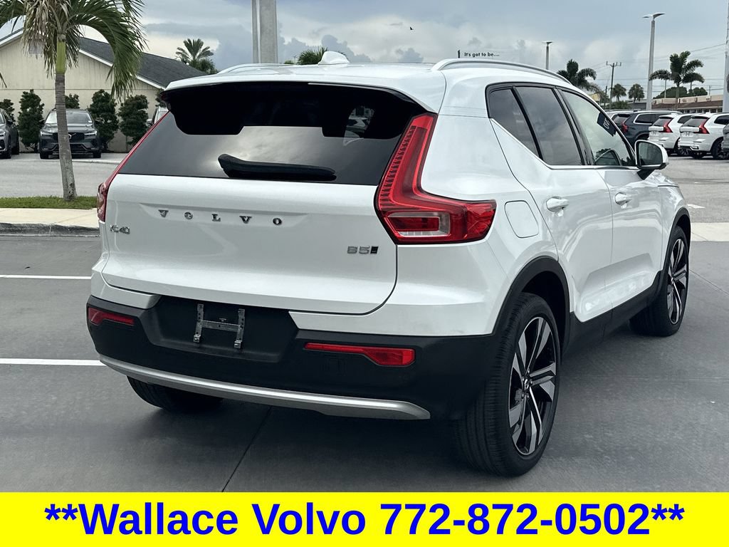Used 2023 Volvo XC40 B5 Ultimate w/ Protection Package AWD/4WD image 6