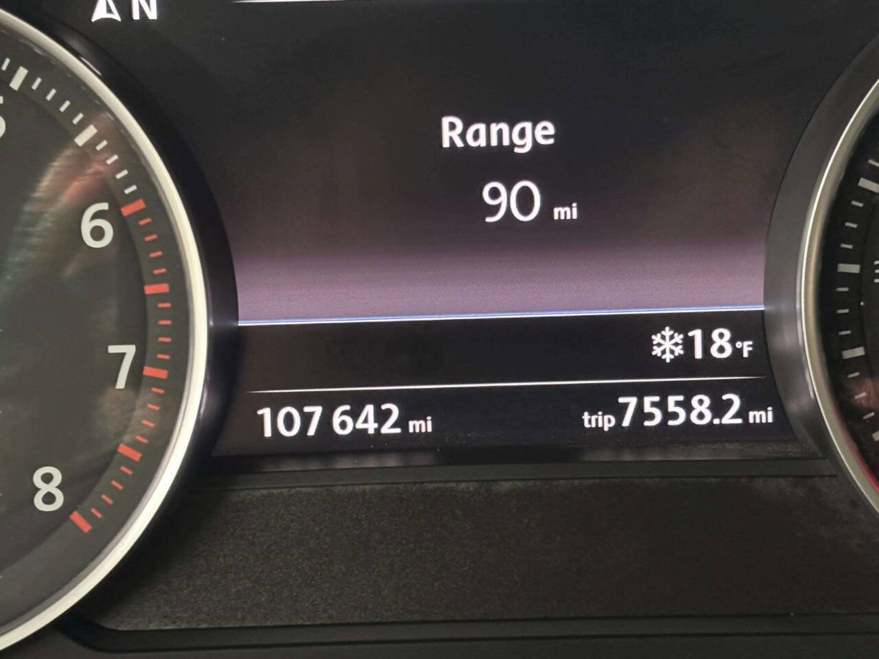 Used 2016 Volkswagen Touareg VR6 image 43