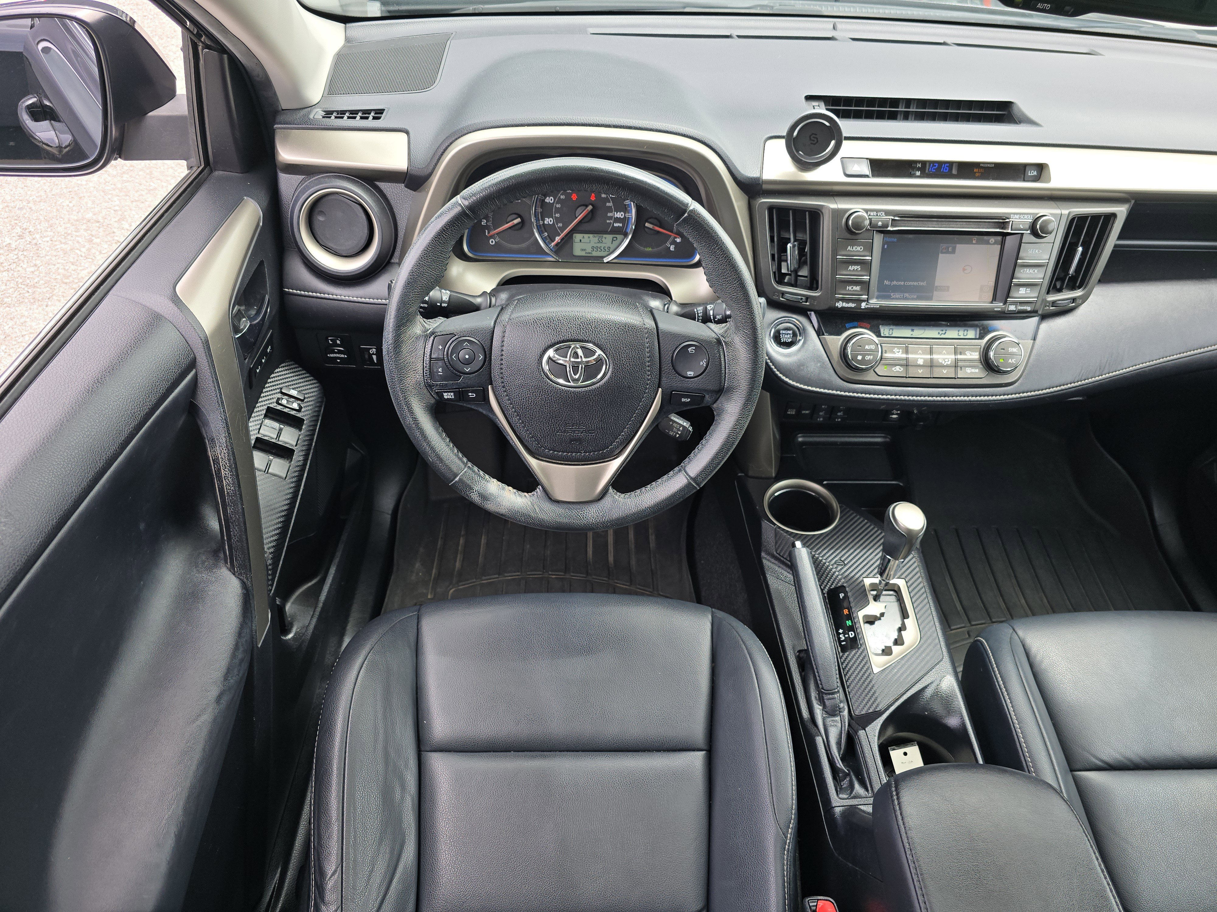 Used 2015 Toyota RAV4 Limited w/ Technology Package FWD image 28