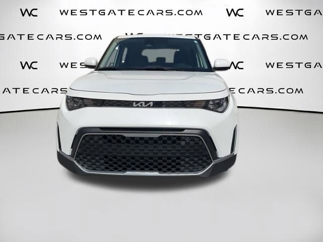 Used 2024 Kia Soul LX w/ Option Group 015 video 2