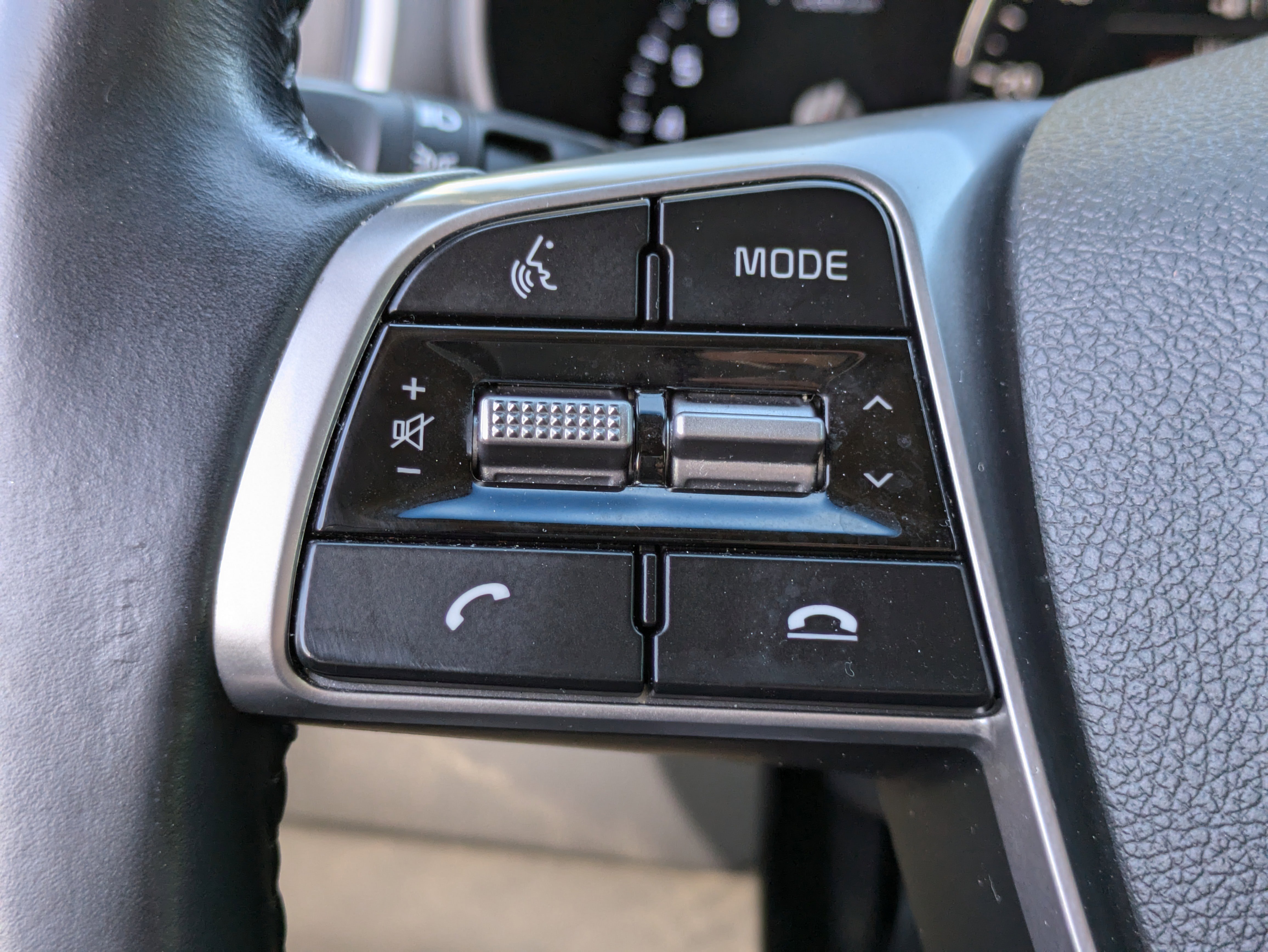 Used 2020 Kia Sorento EX image 24