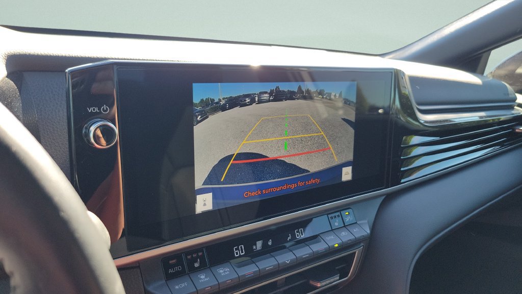 Used 2025 Toyota Camry XSE FWD image 17